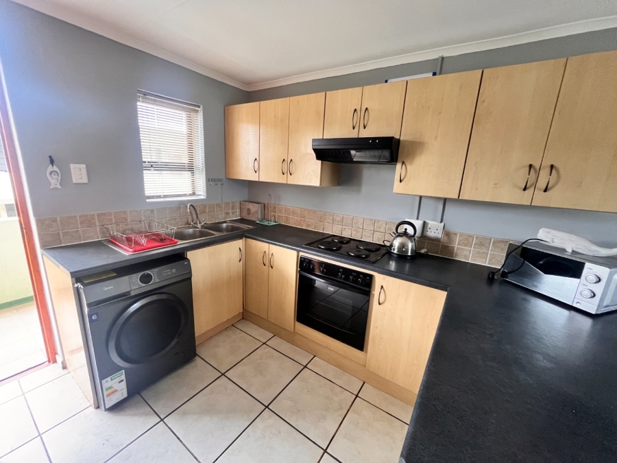 To Let 2 Bedroom Property for Rent in Ferreira Town Eastern Cape
